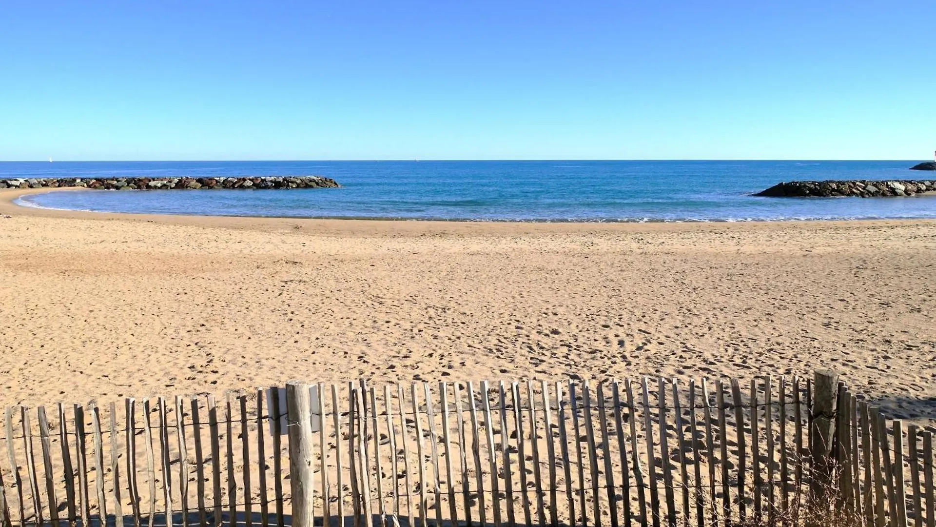 Apartment Les Terrasses De La Mer-2 By Interhome Saint Aygulf