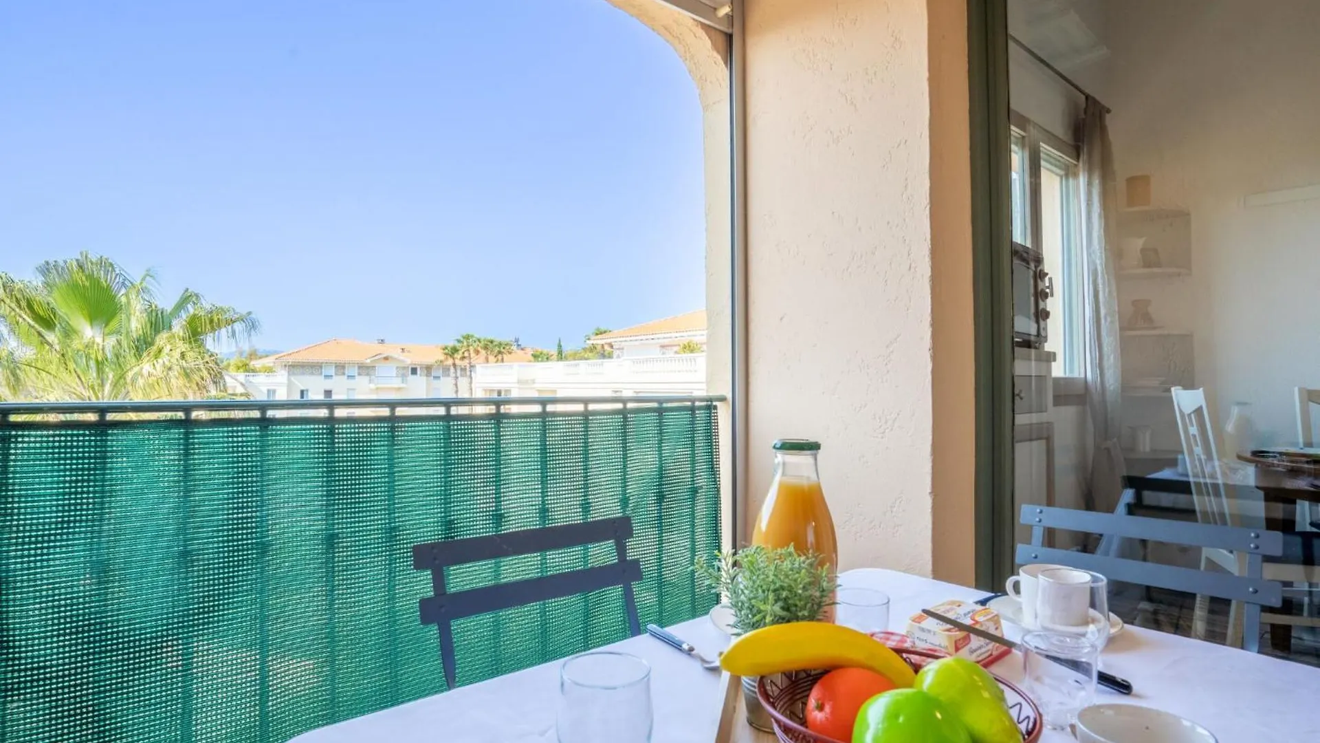 Apartment Les Terrasses De La Mer-2 By Interhome Saint Aygulf Francia